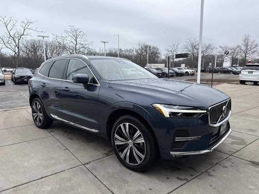 2023 Volvo XC60 B5 Plus Bright Theme