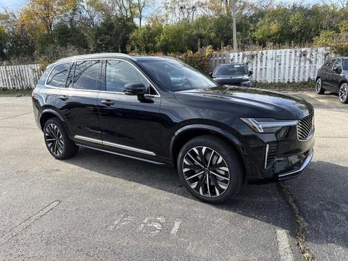 2026 Volvo XC90 B6 Plus 7-Seater