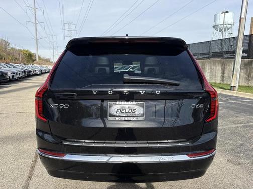 2026 Volvo XC90 B6 Plus 7-Seater