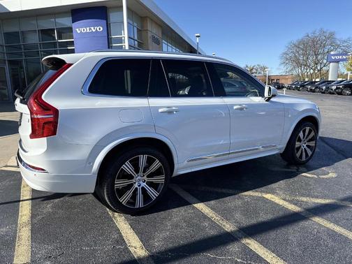 2024 Volvo XC90 Recharge Plug-In Hybrid T8 Plus 6 Passenger