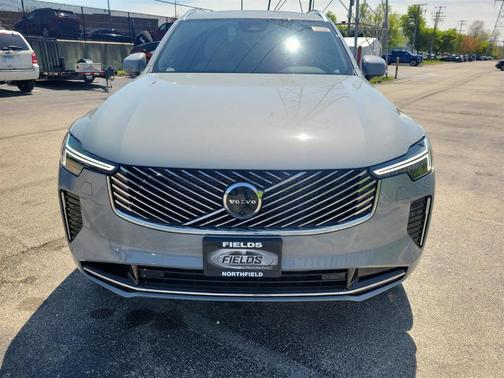 2025 Volvo XC90 Plug-In Hybrid T8 Plus 7-Seater