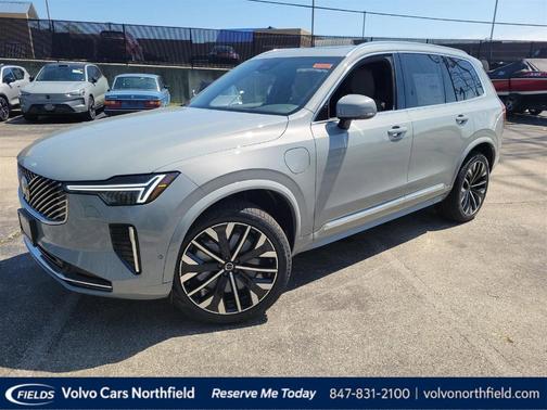 2025 Volvo XC90 Plug-In Hybrid T8 Plus 7-Seater