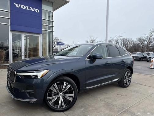 2023 Volvo XC60 B5 Plus Bright Theme