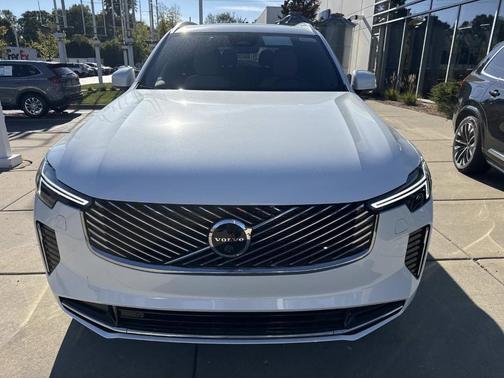 2026 Volvo XC90 B6 Plus 7-Seater