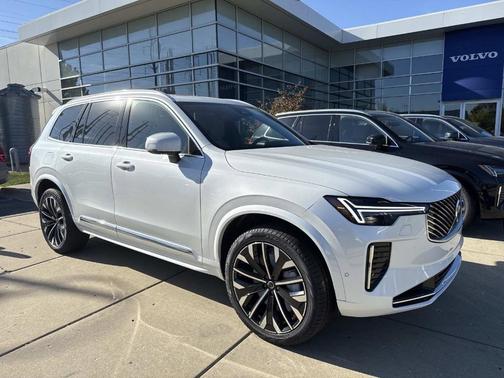 2026 Volvo XC90 B6 Plus 7-Seater