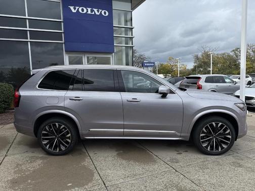 2026 Volvo XC90 B5 Plus 7-Seater