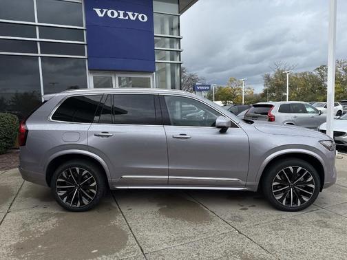 2026 Volvo XC90 B5 Plus 7-Seater