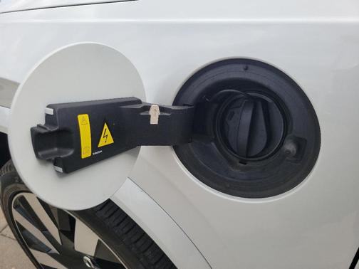 2023 Volvo XC90 Recharge Plug-In Hybrid T8 Ultimate 6-Seater