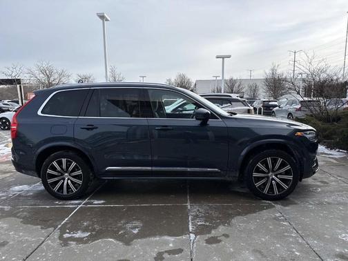 2023 Volvo XC90 B6 Plus 6-Seater