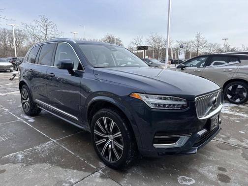 2023 Volvo XC90 B6 Plus 6-Seater