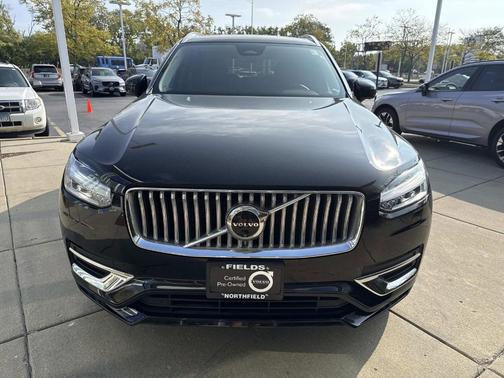 2024 Volvo XC90 B6 Plus Bright Theme 7-Seater