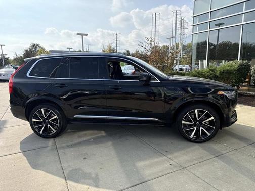 2024 Volvo XC90 B6 Plus Bright Theme 7-Seater