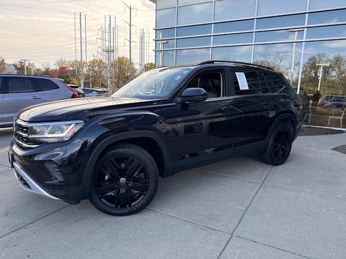2023 Volkswagen Atlas 3.6L SE w/Technology