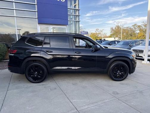 2023 Volkswagen Atlas 3.6L SE w/Technology
