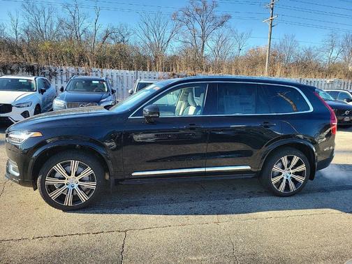 2025 Volvo XC90 Plug-In Hybrid T8 Ultra 6-Seater