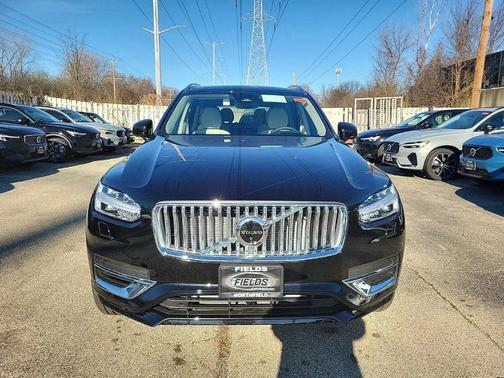 2025 Volvo XC90 Plug-In Hybrid T8 Ultra 6-Seater
