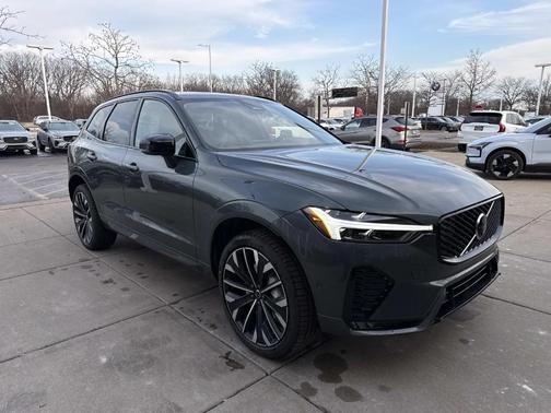 2026 Volvo XC60 B5 Ultra