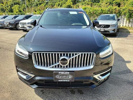 Onyx Black Metallic 2025 Volvo XC90 B6 Plus 7-Seater