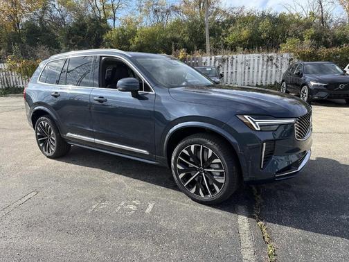 2026 Volvo XC90 B6 Plus 7-Seater