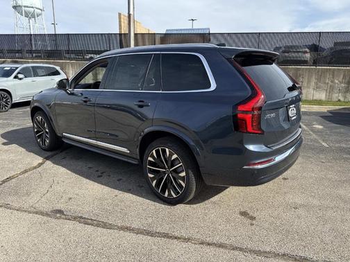 2026 Volvo XC90 B6 Plus 7-Seater