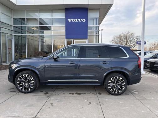 2026 Volvo XC90 B6 Plus 7-Seater