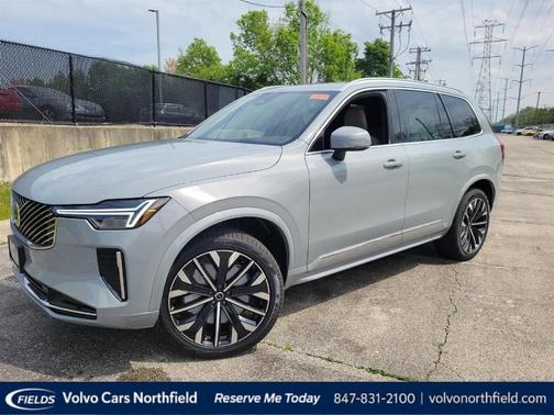 2025 Volvo XC90 B5 Core