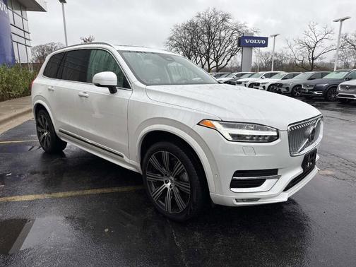 2024 Volvo XC90 B6 Ultimate Bright Theme 6-Seater