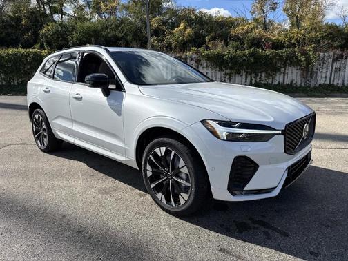 2026 Volvo XC60 B5 Plus