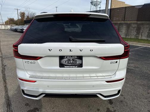 2026 Volvo XC60 B5 Plus