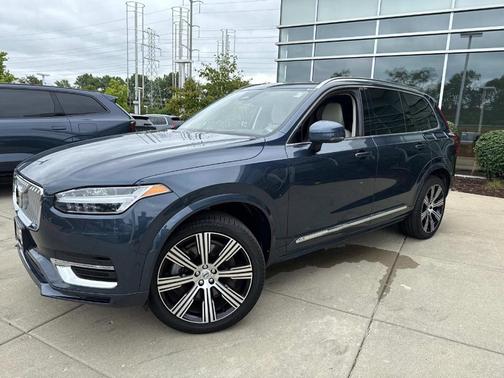 2023 Volvo XC90 Recharge Plug-In Hybrid T8 Plus 6 Passenger