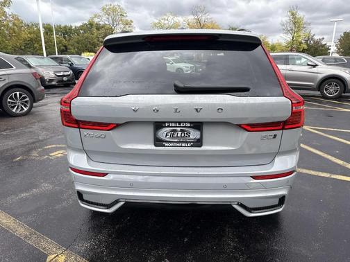 2025 Volvo XC60 B5 Plus