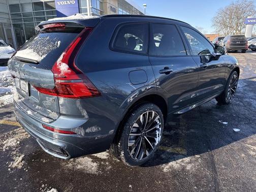 2026 Volvo XC60 B5 Ultra