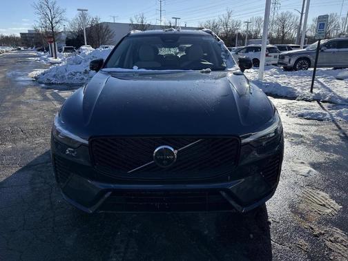 2026 Volvo XC60 B5 Ultra