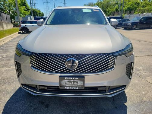 2025 Volvo XC90 B5 Plus 7-Seater