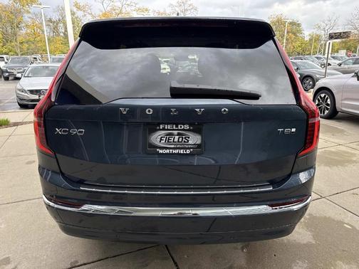 2026 Volvo XC90 Plug-In Hybrid T8 Plus 7-Seater