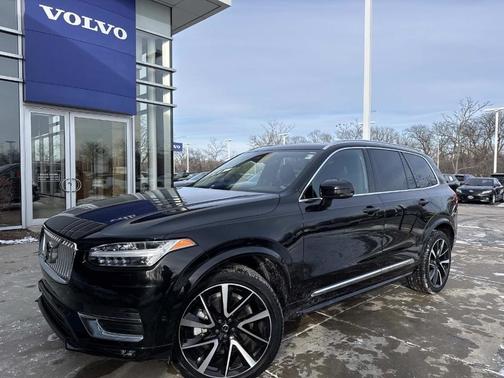 2024 Volvo XC90 B6 Plus Bright Theme 7-Seater