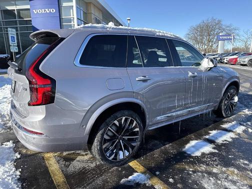 2026 Volvo XC90 B5 Plus 7-Seater