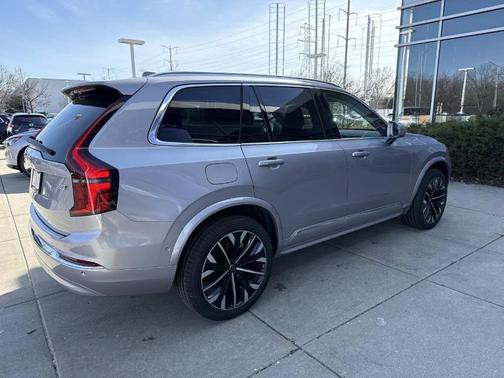 2026 Volvo XC90 B5 Plus 7-Seater
