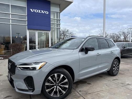 2024 Volvo XC60 B5 Plus Dark Theme