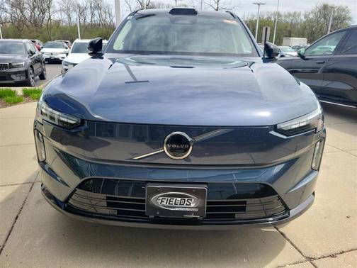 2025 Volvo EX90 Twin Motor Performance Ultra 6-Seater