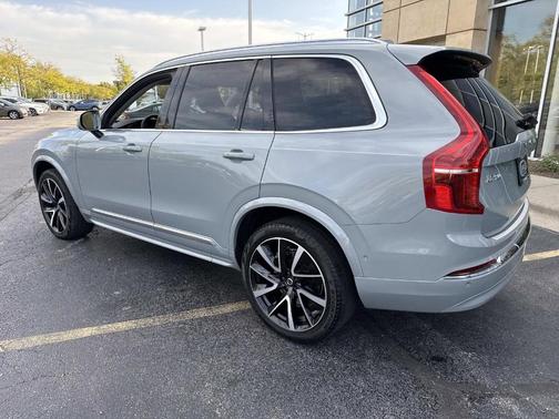 2024 Volvo XC90 B6 Plus Bright Theme 7-Seater