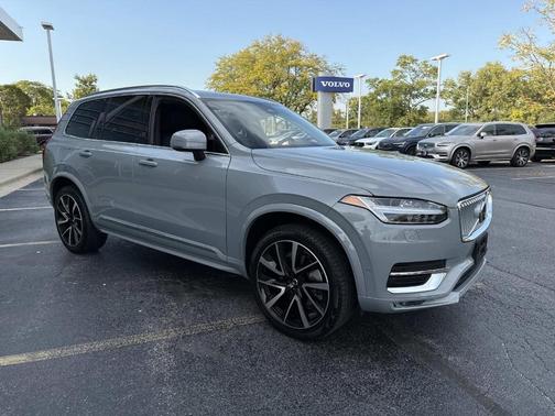 2024 Volvo XC90 B6 Plus Bright Theme 7-Seater