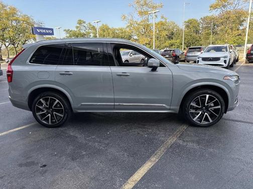 2024 Volvo XC90 B6 Plus Bright Theme 7-Seater