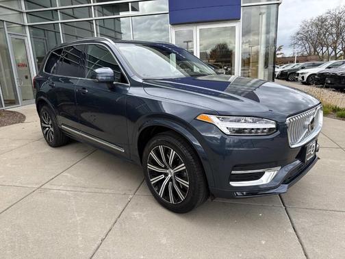 2023 Volvo XC90 B6 Plus 7-Seater