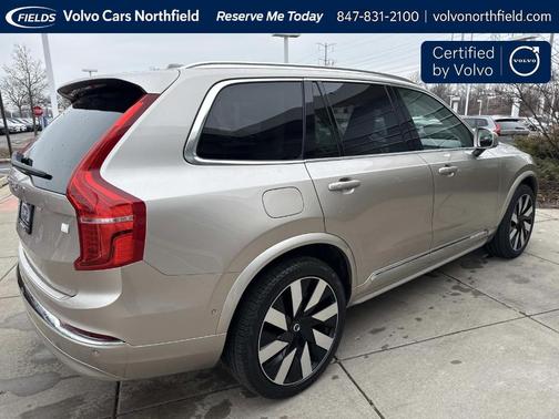 2023 Volvo XC90 Recharge Plug-In Hybrid T8 Ultimate 6-Seater