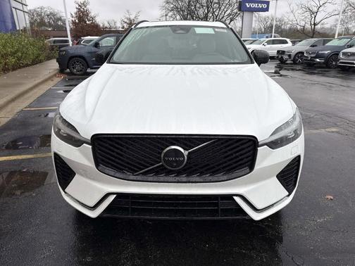 2026 Volvo XC60 B5 Plus