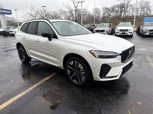 2026 Volvo XC60 B5 Plus