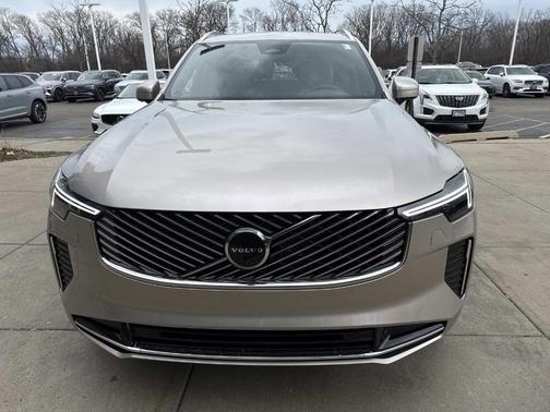 Bright 2026 Volvo XC90 B5 Plus 7-Seater