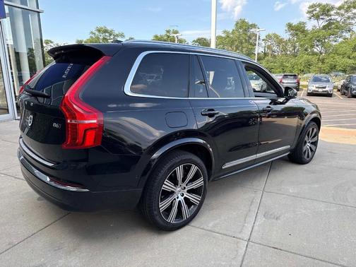2023 Volvo XC90 B6 Ultimate 7-Seater