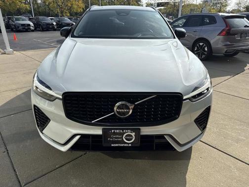 2025 Volvo XC60 B5 Plus
